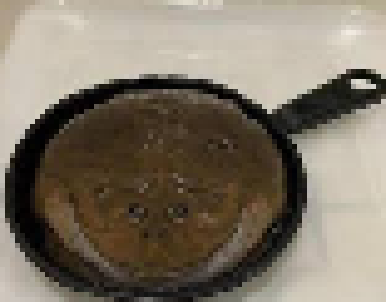 [6b8263] this frog?