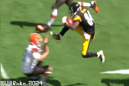 [17cec9] AB kicking the punter