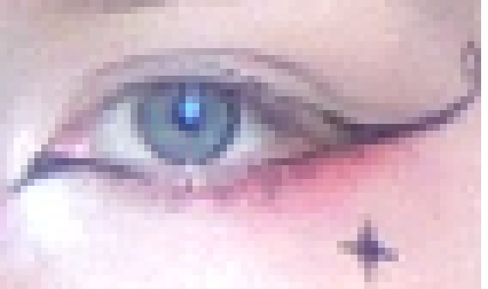 [d0698a] my eye looks green in this one-