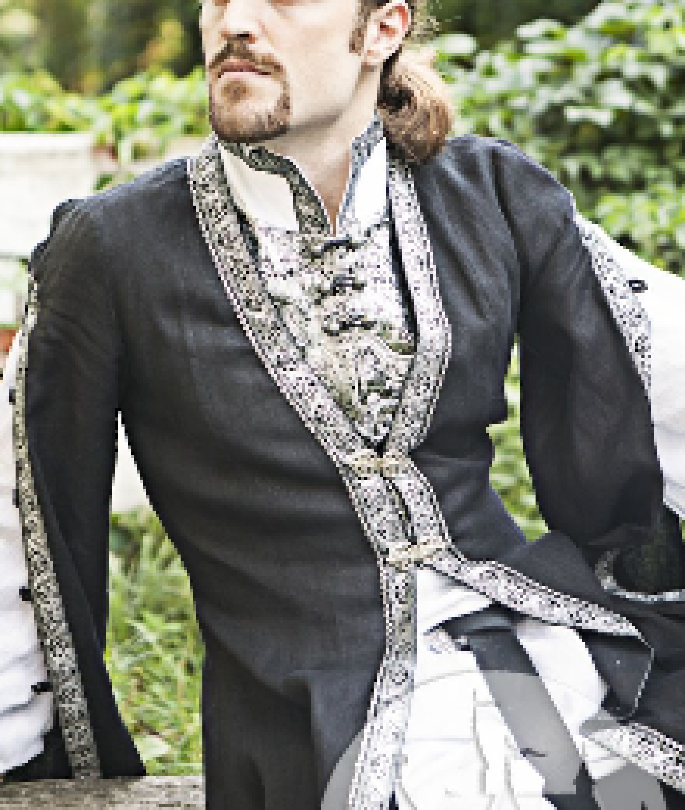 [687e6d] Give him that traditional europe drip