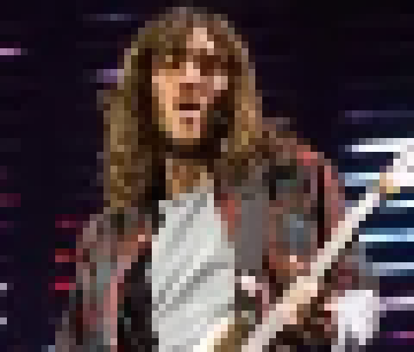 [02e70d] its so easy to find hot band members