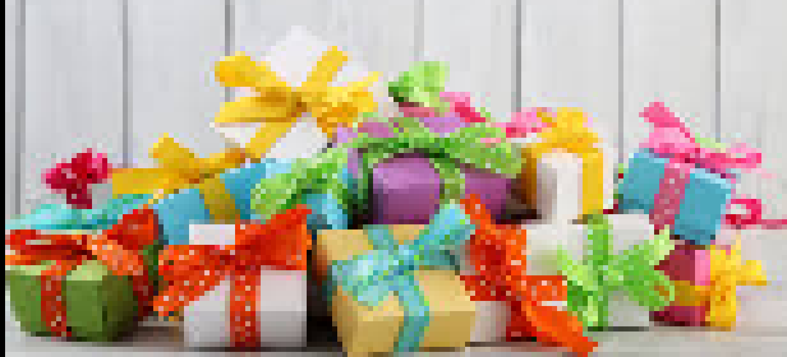 [8c5e0b] (Alice Cullen) That's okay. Here's all the presents for you Syl!